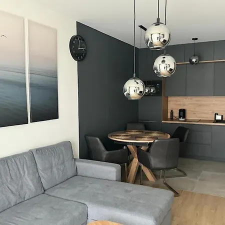 Star & Apartment *
